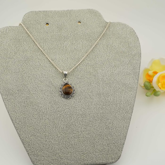 Tiger Eye Pendant.