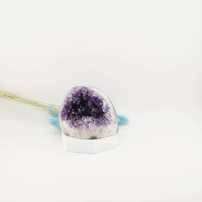 Amethyst Geode 543 Grams