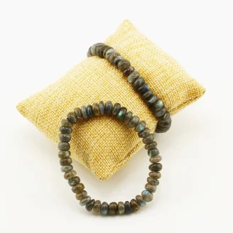 Labradorite Button Shape Bracelet
