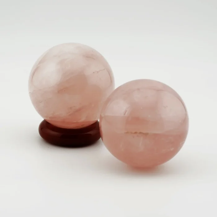 Rose Quartz Sphere Weight 135 GM